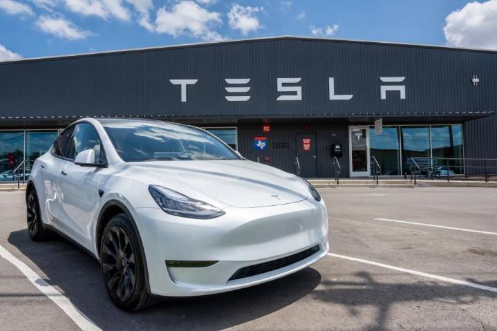 Tesla facing probe over defective door handles on popular Model Y cars
