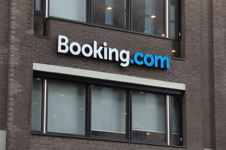 Booking Holdings: A Solid GARP Play In The Travel Sector (NASDAQ:BKNG)