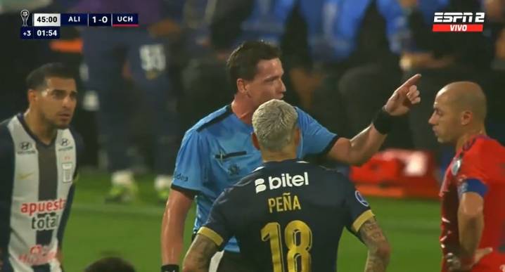 Gol anulado Fernando Gaibor en Alianza Lima vs U de Chile: mano de Kevin Quevedo tras revisión del VAR 