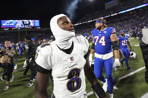 Lamar Jackson se disculpa con el fanático con quien intercambió empujones el fin de semana