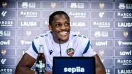 Etta Eyong: “El Villarreal CF me dijo que no iba a tener minutos y necesitaba jugar. El Levante UD era la mejor opción”