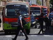 Conductores miran con recelo anuncio de licitación por recaudo electrónico: "El 2020 deberían haber estado los validadores"