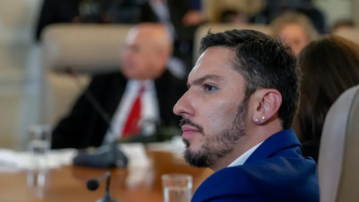Presidente Gustavo Petro aceptó la renuncia del ministro de Igualdad, Juan Carlos Florián Silva, después de haber estado un mes en el cargo