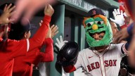 Red Sox deliver knockout punch with 6-run inning vs. Yankees