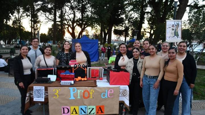 El IES Pomán abrió sus puertas en el 392° aniversario de la ciudad