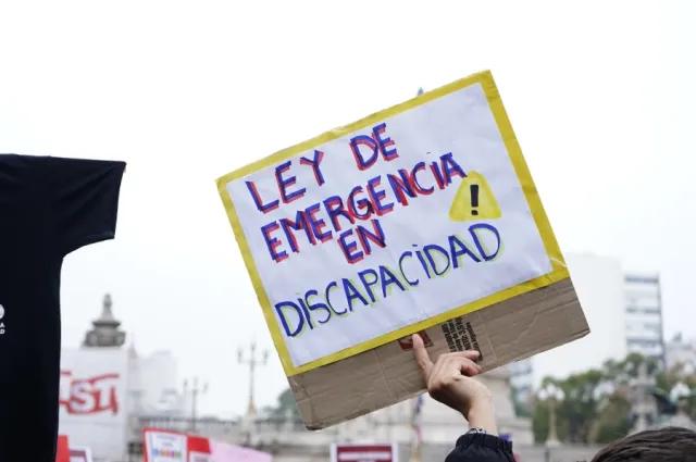 Promulgarán la ley de discapacidad, pero no la aplicarán hasta definir financiamiento