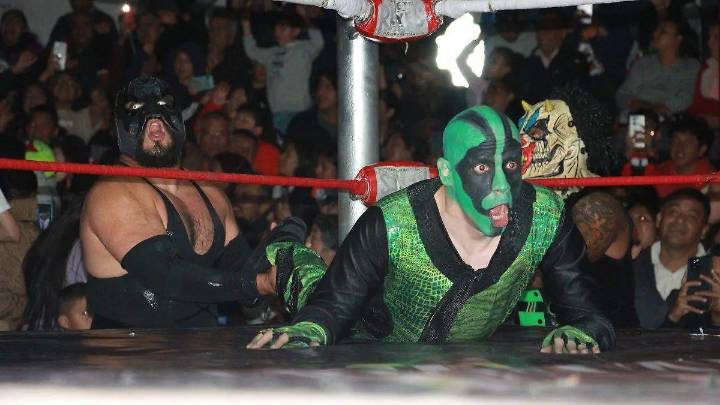 Mr. Iguana y Psycho Clown se despiden con triunfo en la Arena Afición