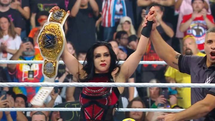 ¡La Primera llevó a Chile a lo alto!: Stephanie Vaquer se convirtió en la nueva campeona femenina de WWE
