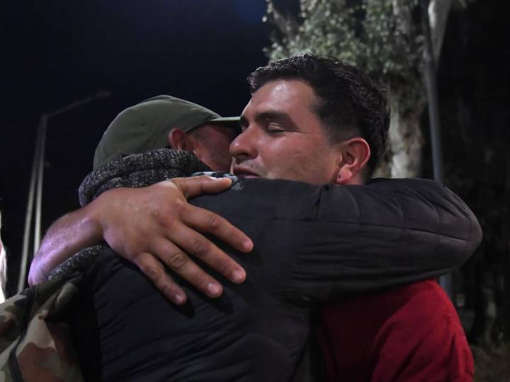 Estuvo un mes detenido y 40 horas esposado. La odisea de un argentino deportado por EE.UU.: “Decían que era una amenaza”