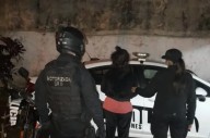 Detuvieron a una mujer que amenazó con un cuchillo a su pareja y causó destrozos en su vivienda