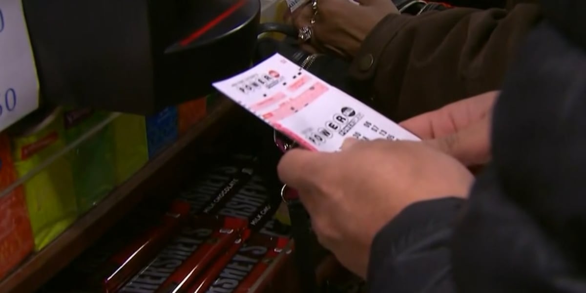Vermonters line up for $1.8B Powerball jackpot