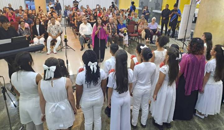 Noche mágica para celebrar trayectoria musical de Irma Iorio y Canticum Merú