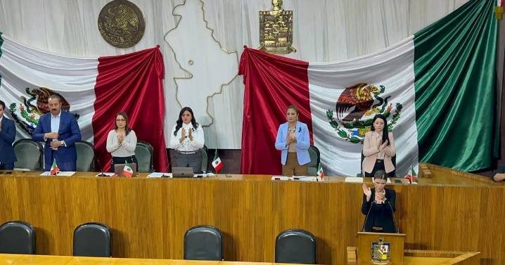 Congreso de NL homenajea memoria de Mauricio Fernández con un minuto de silencio y otro de aplausos
