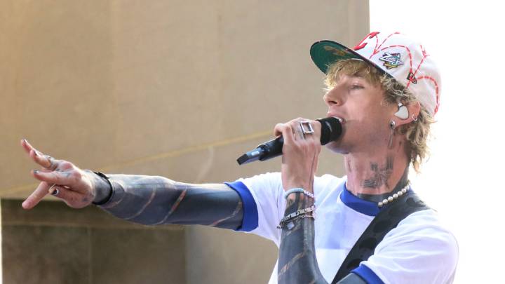 Machine Gun Kelly: 'Megan Fox is a phenomenal mom'
