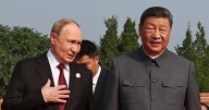 Un micrófono abierto 'caza' a Putin y Xi Jinping hablando de vivir 150 años o alcanzar la inmortalidad