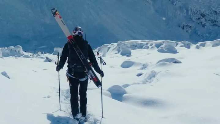 Récord mundial: polaco baja el Everest en esquís sin oxígeno suplementario