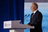 Putin says any Western troops in Ukraine would be legitimate targets