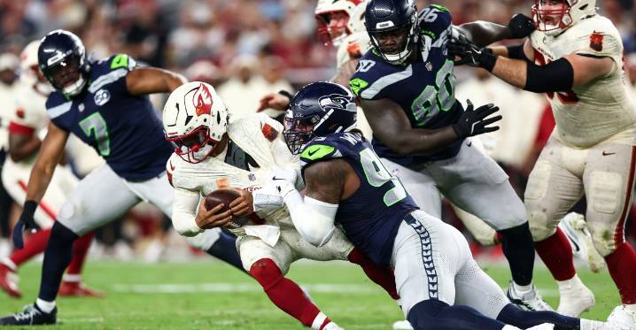 Seattle Seahawks survive late Arizona Cardinals rally to win in Week 4