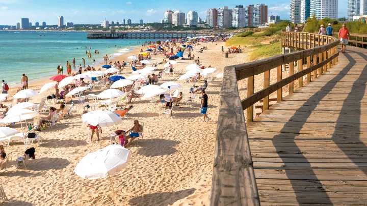 Se suma un feriado al calendario: el gobierno mueve el 12 de octubre, que cae domingo