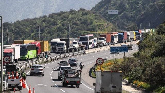 Accidente en Túnel Lo Prado generó gran congestión en la Ruta 68