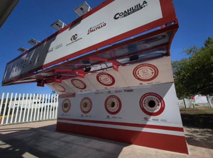 Fomentan en Saltillo cultura del reciclaje; instalan estación Drive Thru en el Biblioparque Norte