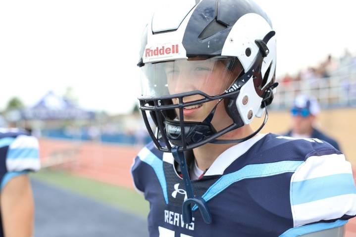 Football: Skylar O'Neill helps Reavis rout Argp