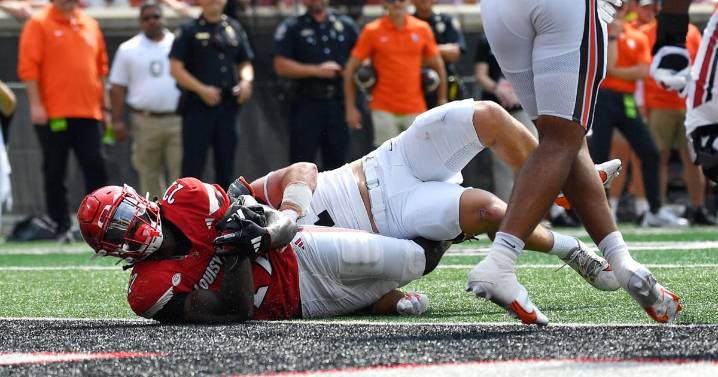 Brown, Lacy lead Louisville over Bowling Green 40