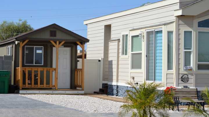 Moving Into A Tiny House? Consider These Downsides Before You Make The Switch