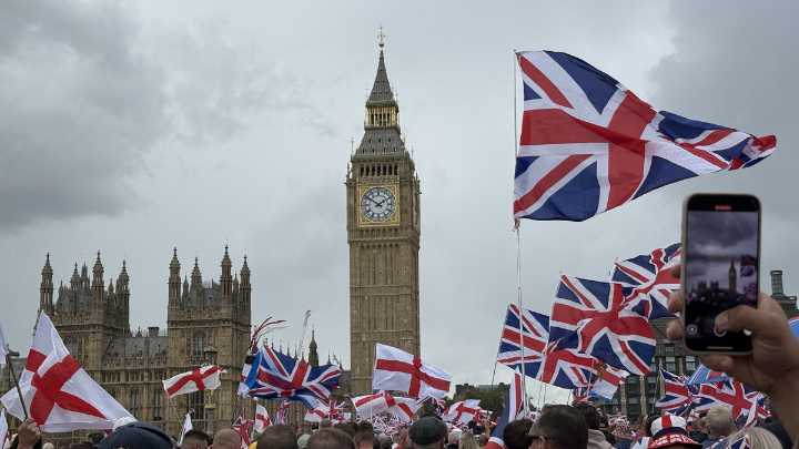 Más de 110.000 personas colmaron Londres en la mayor marcha antiinmigración de los últimos años