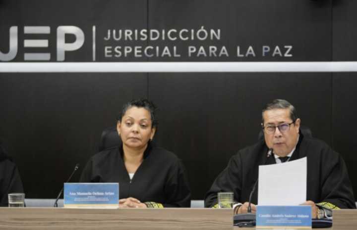 Historia o impunidad: la JEP sanciona a la cúpula de las FARC con trabajos comunitarios por 21.000 secuestros
