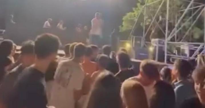 Un concejal del PSOE, envuelto en una pelea por los insultos a Pedro Sánchez en un pueblo de Valencia