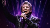 Barry Manilow Sets New Farewell Tour Dates: How to Get Tickets
