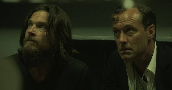‘Black Rabbit’ Runs on Bateman and Law’s Sublime Brother Act