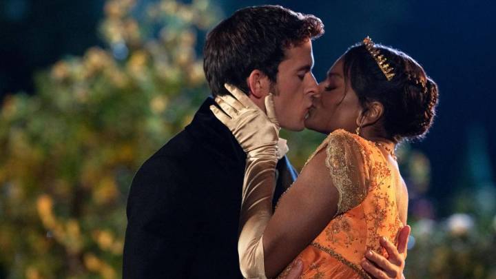 10 Steamiest First Kisses in Television History, Ranked