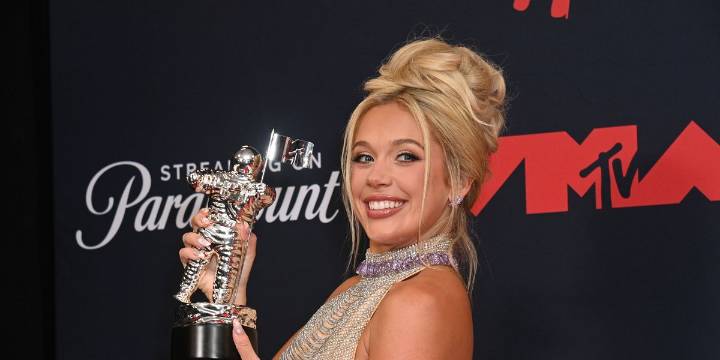 Megan Moroney Reacts to Winning First-Ever Country Award at VMAs