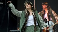 Lola Young addresses mid-performance collapse at music festival – NBC 7 San Diego