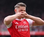 Arsenal asume la cima