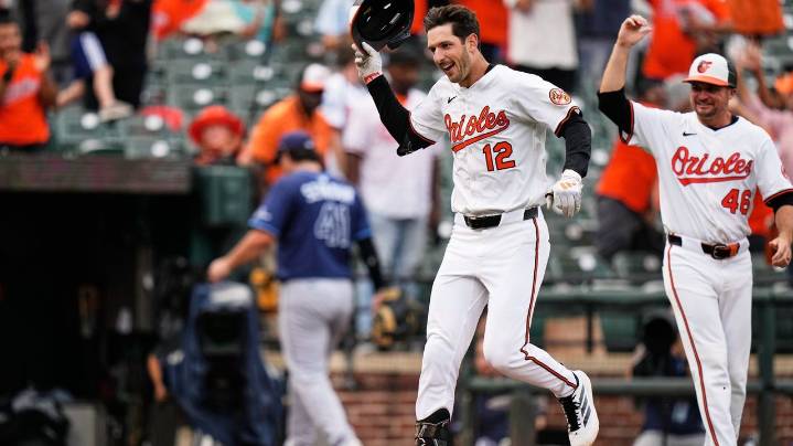 Beavers' 9th-inning homer gives Orioles 6-5 win, assures Rays 2nd straight losing season