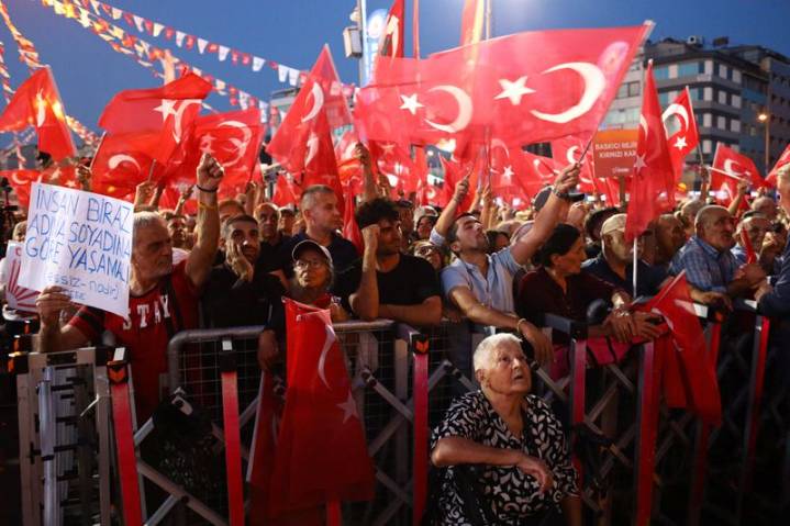 Explainer-Why is Turkey's main opposition party facing a legal crackdown?