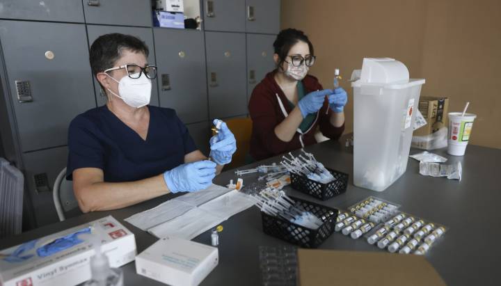 Officials, doctors urge vaccination amid 'concerning' surge in Chicago mpox cases