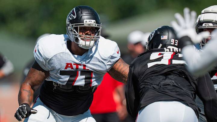 Raheem Morris details options for Falcons at right tackle