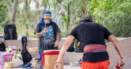 Xiuhtecuhtli Danza Conchera comparte tradición y energía en Tijuana