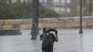 Sanidad y Renfe piden precaución ante el temporal: las citas médicas y los trenes podrán reprogramarse