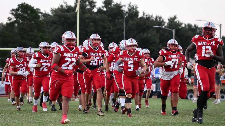 Hear from Santa Fe coach and Florida football legend Earnest Graham after the Raiders win vs Palatka