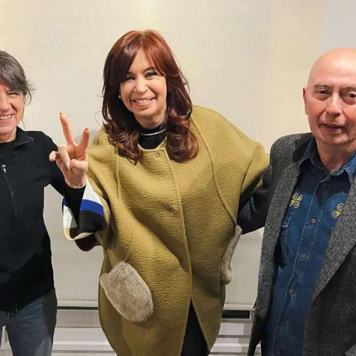 Máximo Kirchner difundió una foto inédita de Cristina con el Indio Solari