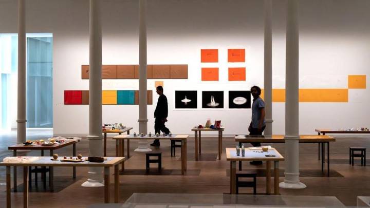 Un poeta perdido en el palomar del Museu Tàpies