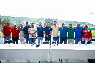 Jaguares de Nayarit y la Linabe anuncian colaboración para desarrollar al béisbol en el estado