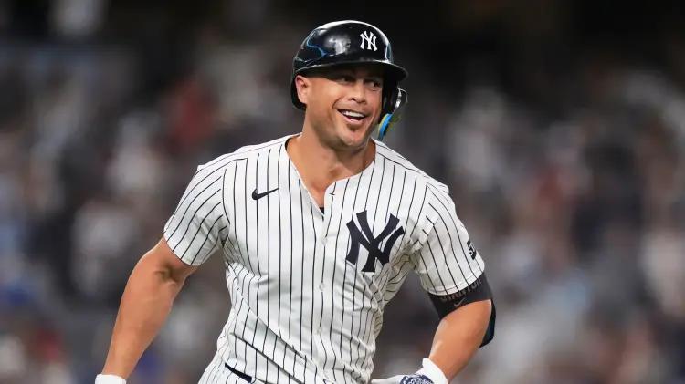 Yankees arrasan con jonrones de Stanton y Judge en crucial victoria sobre Baltimore