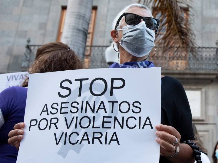 Una jueza dicta la primera sentencia de violencia vicaria por matar el perro de su expareja