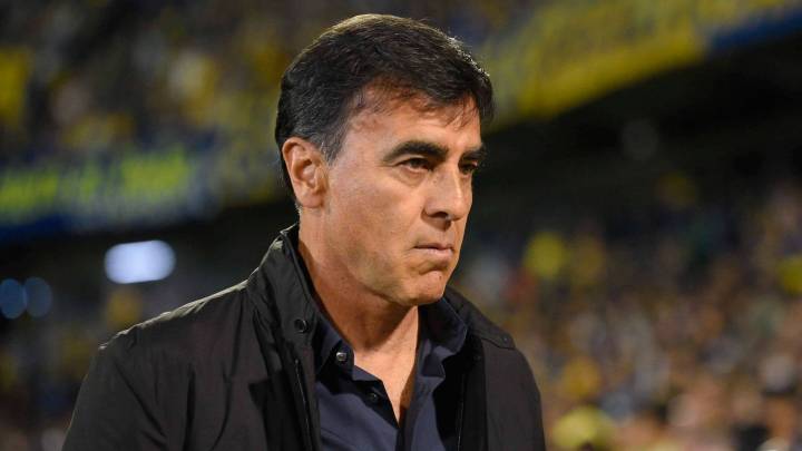 Gustavo Quinteros llegó al país para asumir en Independiente